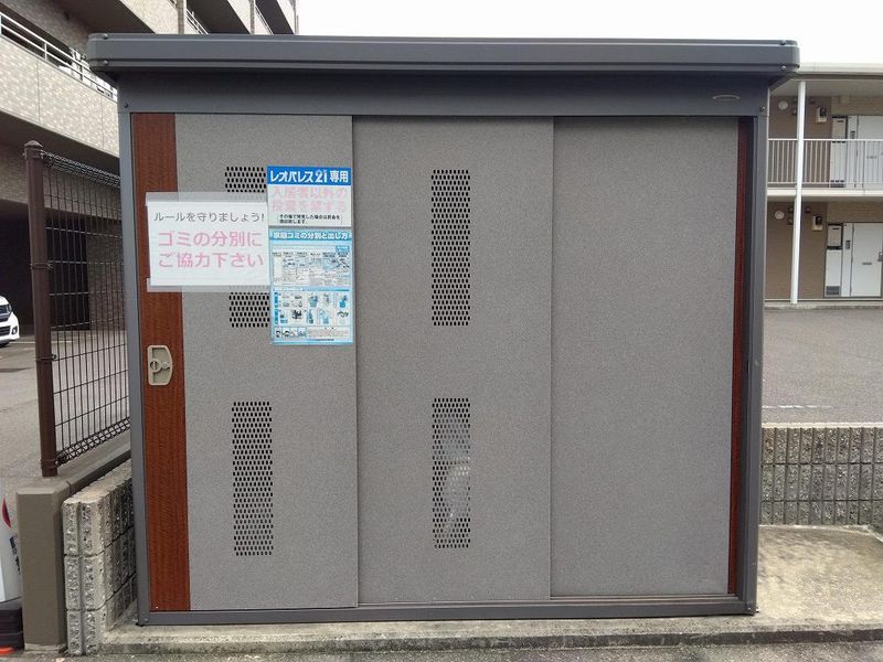 レオパレス富 共用部分