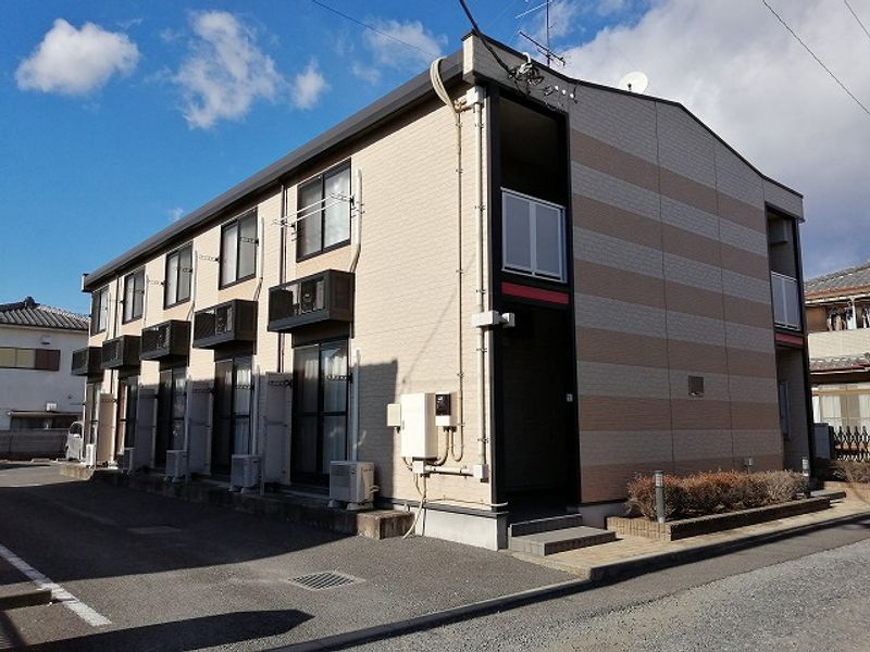 レオパレスポラリス 外観