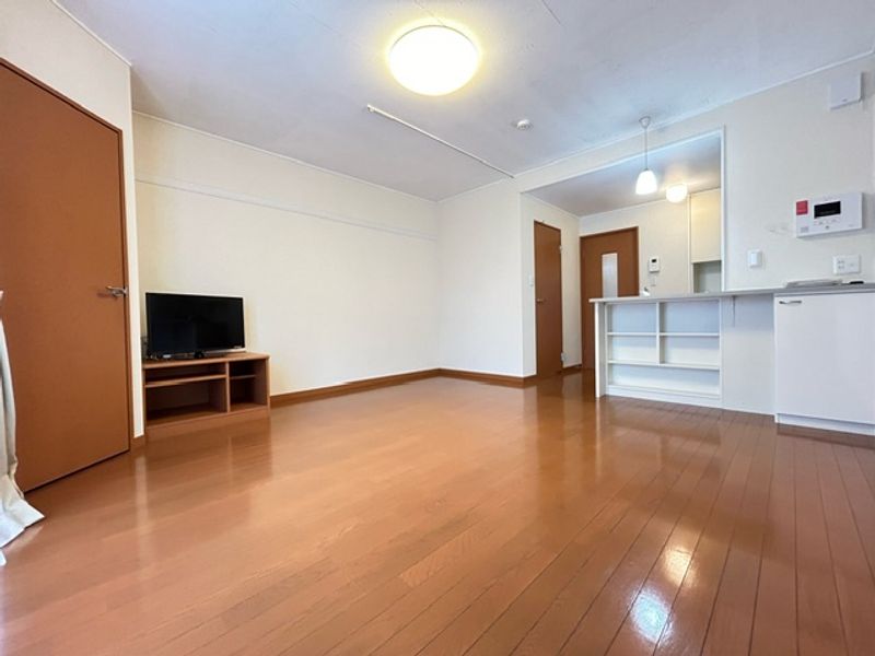 レオパレスエテルナたかせ 居間