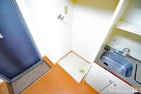レオパレスグリーンビュー エントランス