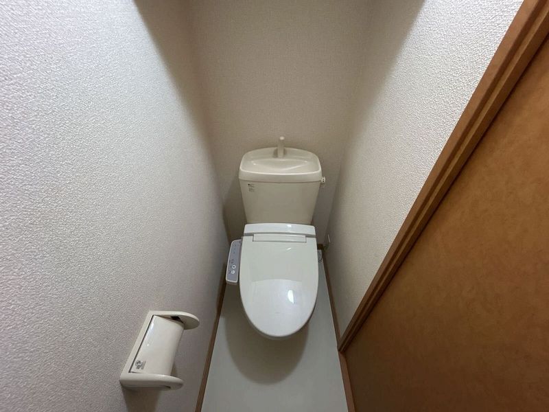 レオパレスＨｉｇｈＢｒｉｄｇｅ トイレ