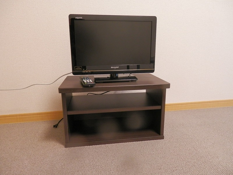 レオパレスＡＭＩ 居間