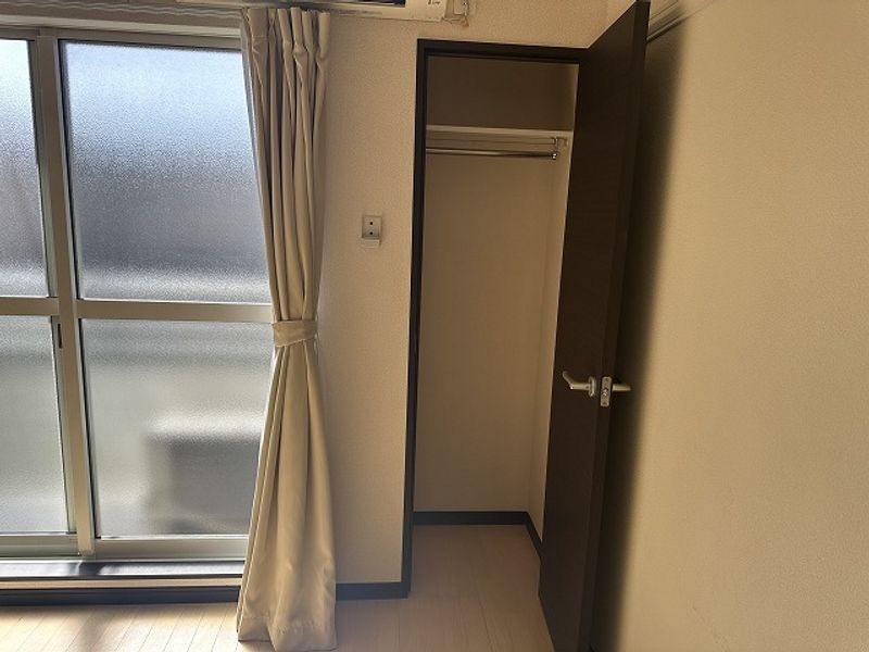 LEONEXT Sunny Court Nishi Terao Storage