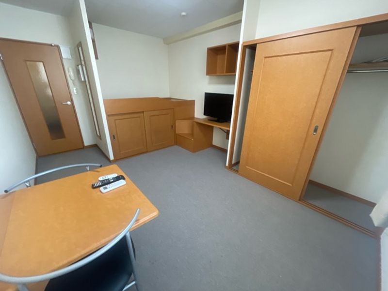 レオパレスＳＨＩＯＨＡＲＡ 居間