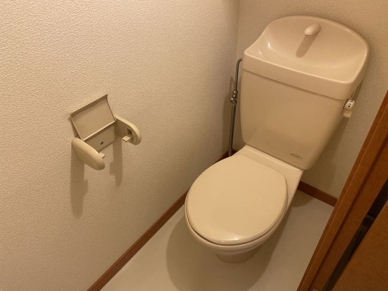 レオパレスグレープヴァイン トイレ