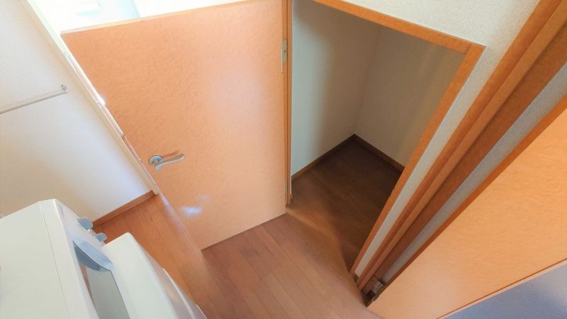 レオパレスみぶ川 収納