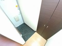 レオネクストコナ＆マム 玄関