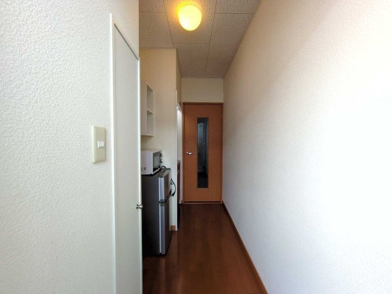 レオパレスデンファレ花田 玄関
