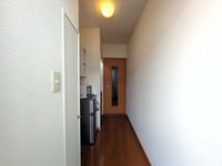 レオパレスデンファレ花田 玄関