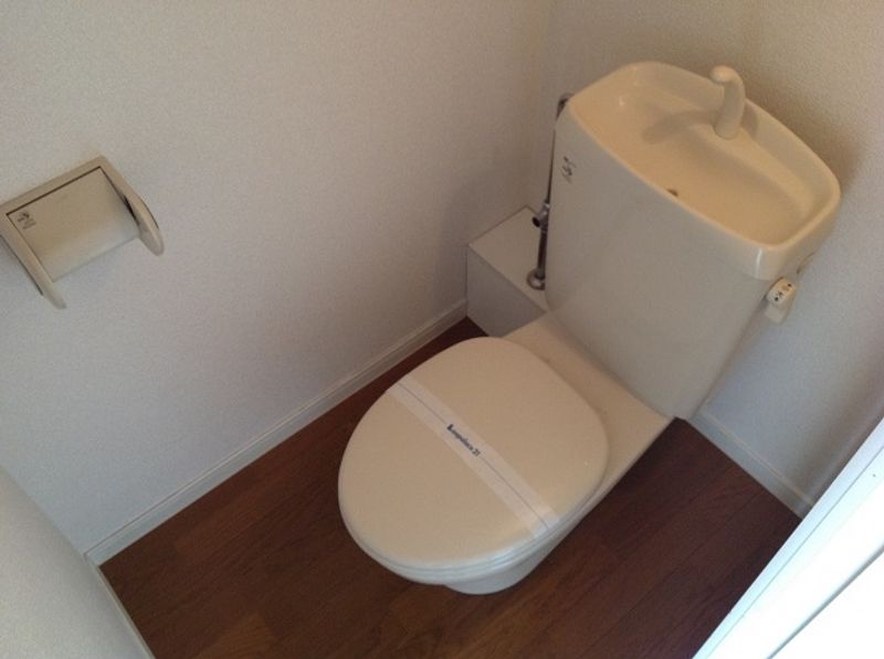レオパレスグランドゥールＡ トイレ