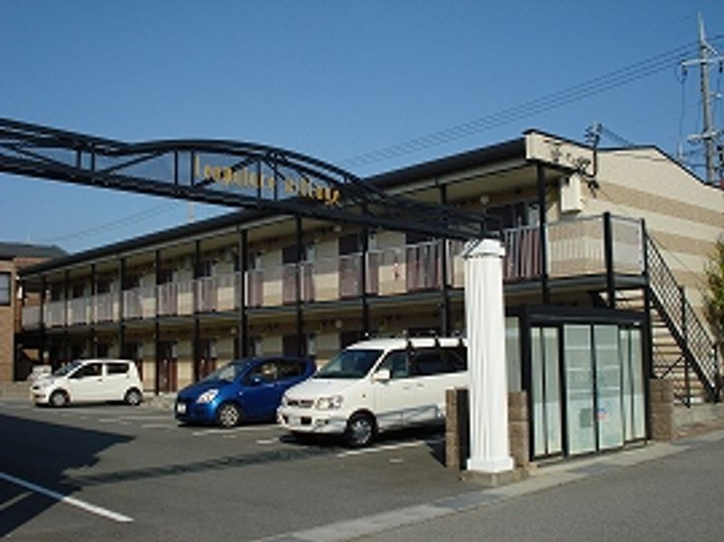 レオパレス秋桜２２ 駐車場