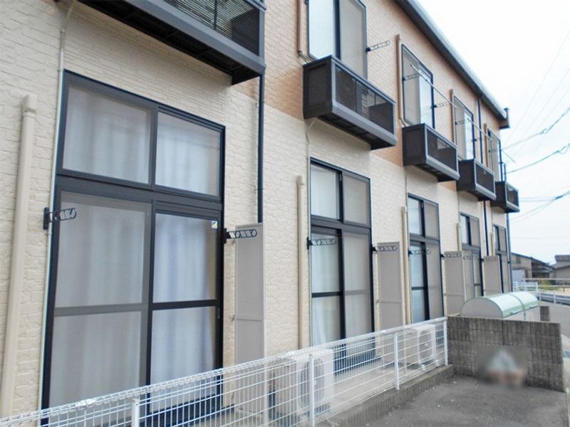 レオパレスプランドール 外観