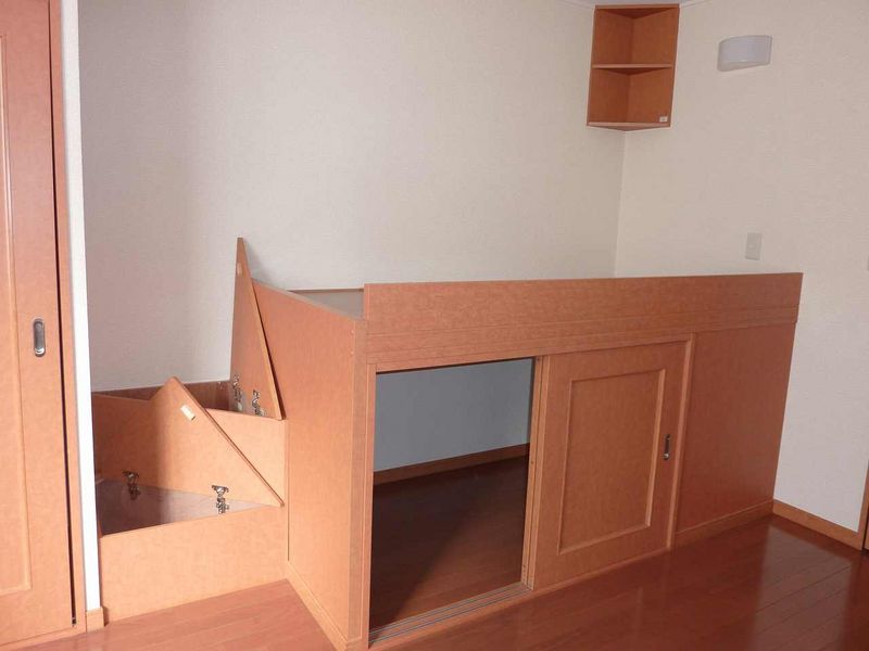 leopalace Hozan Storage