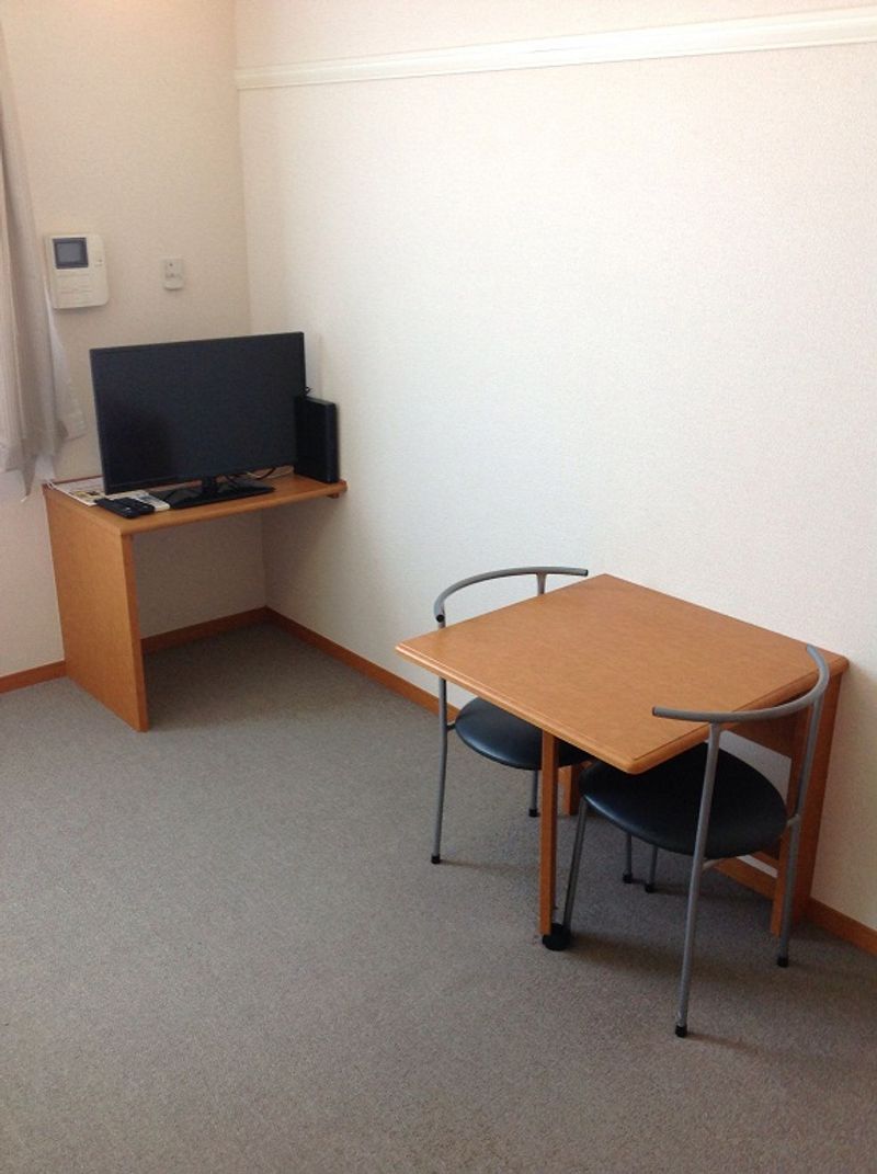 レオパレスアムール 居間