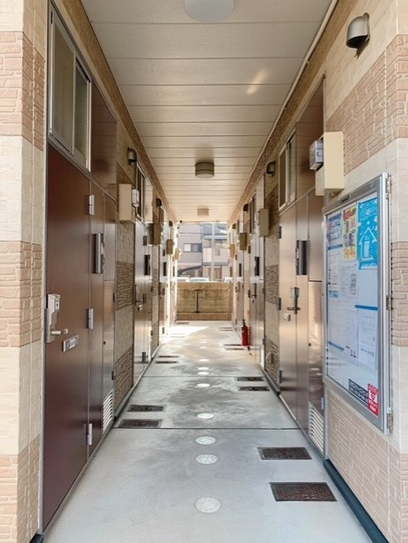 レオパレスＣＯＣＯ エントランス