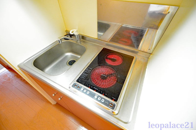 leopalace IKI 1 Kitchen