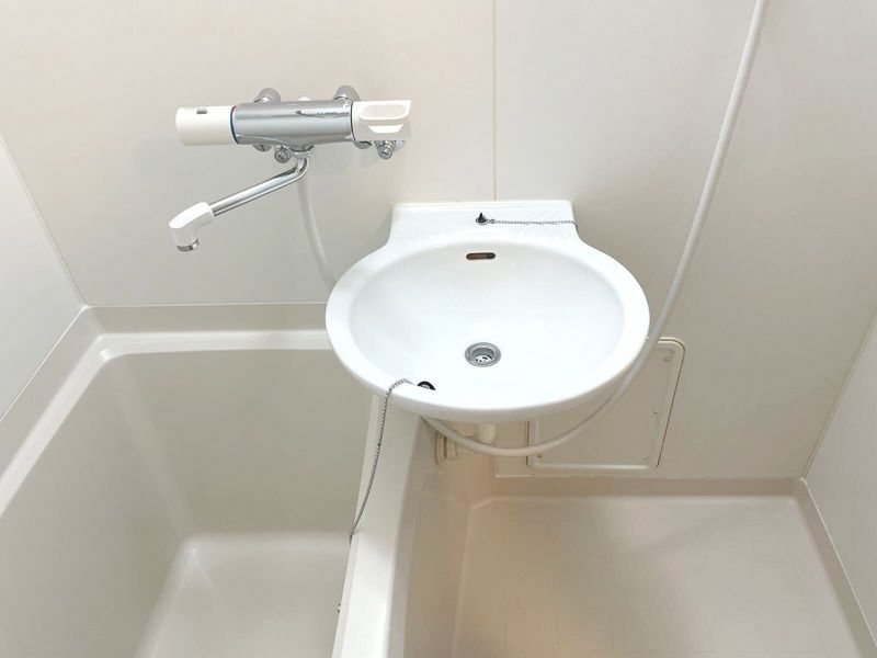 レオパレスメディオ新津 洗面台