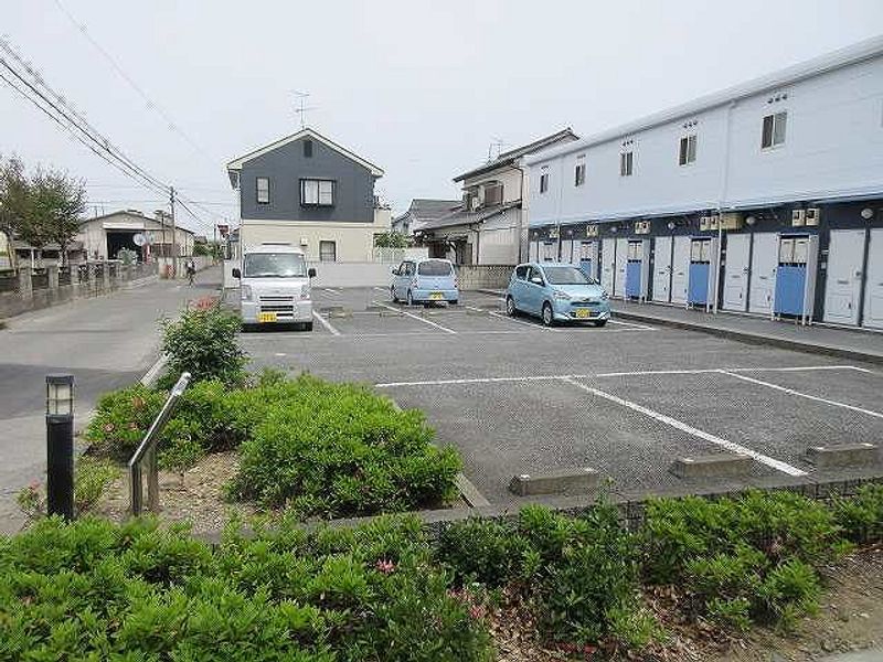 レオパレスＰｒｏｓｐｅｒ 駐車場