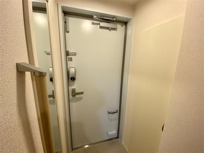 クレイノコルノ 玄関