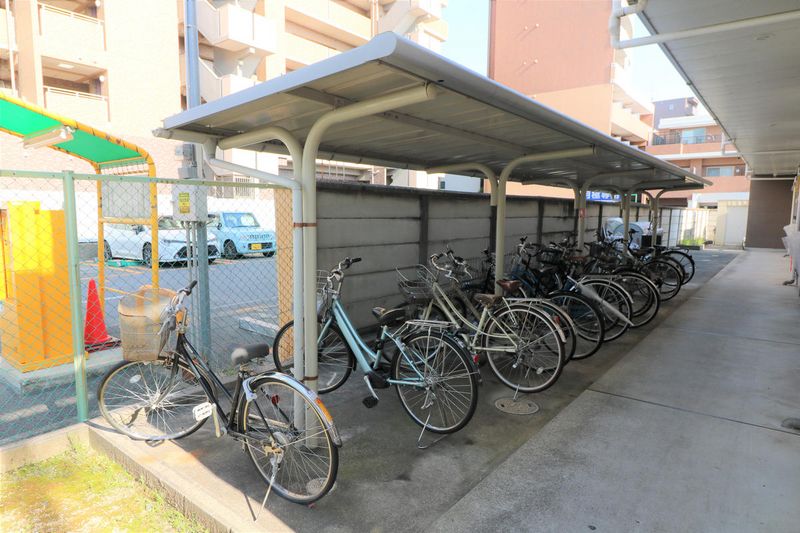 レオパレスモンフレール 共用部分