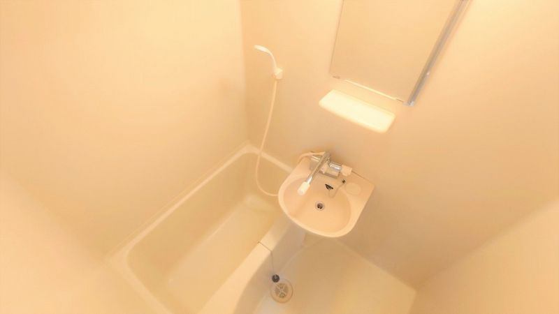 レオパレスタクミサワ 風呂