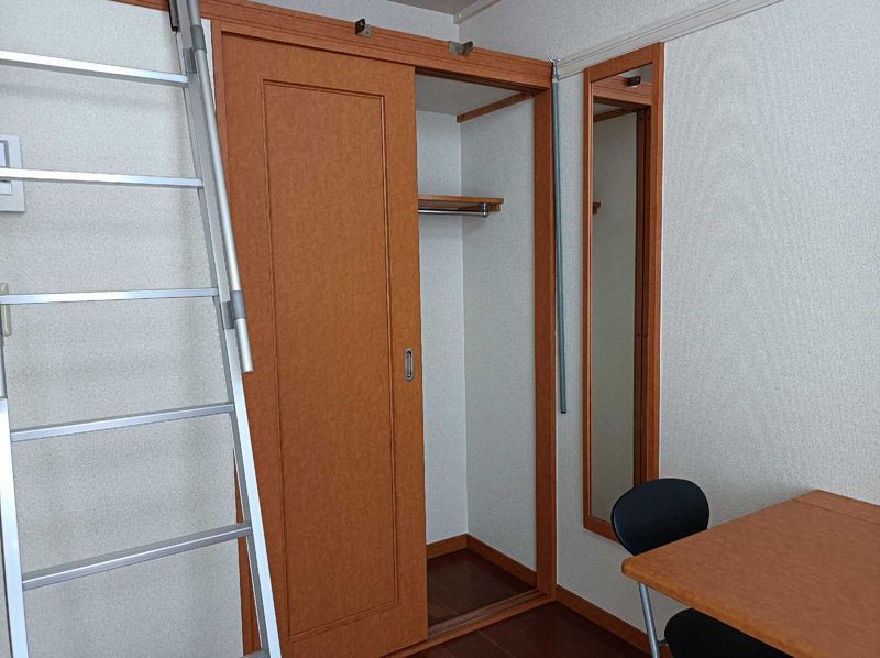 レオパレスアリーナ 収納