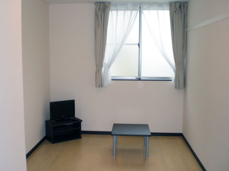 LEONEXT N Phòng khách