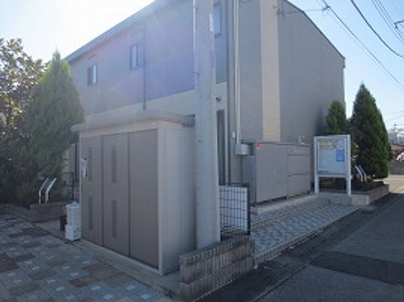 レオパレス友舞 エントランス