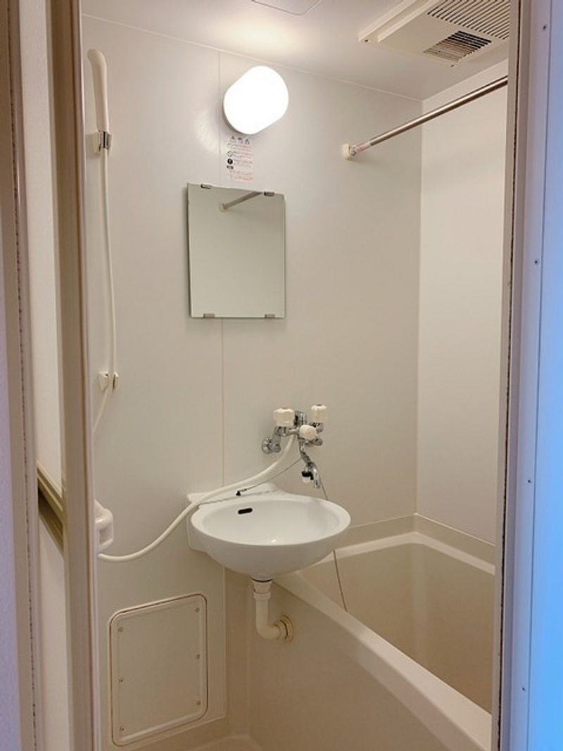 leopalace Koshien Takashiocho I Bathroom