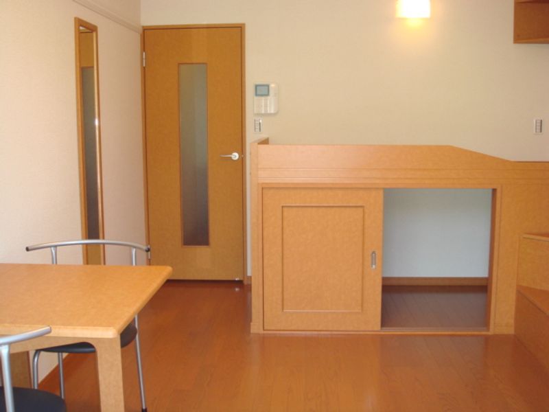 レオパレスＩＢ 居間