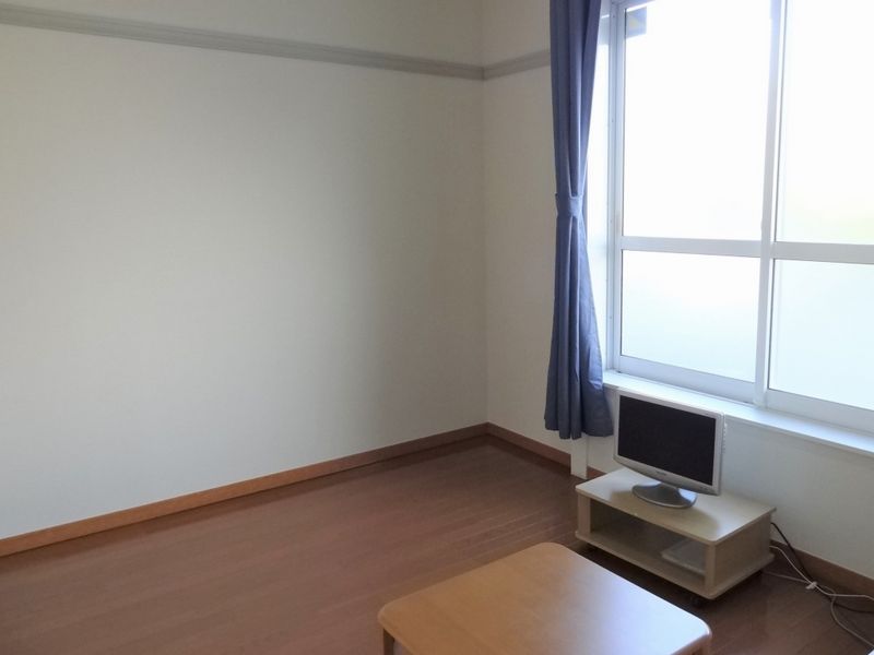 レオパレスエスペランサ 居間