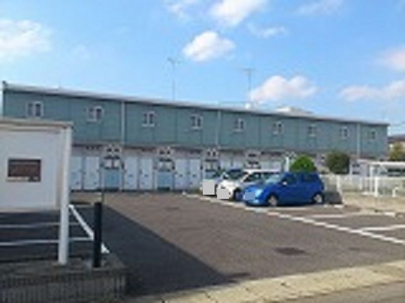 レオパレスクレール 駐車場