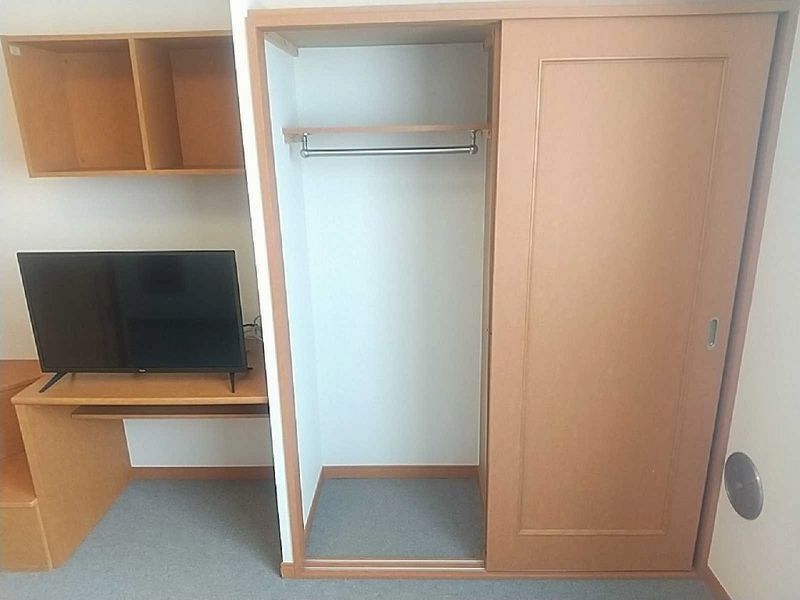 レオパレスＯ　ｔｗｏ 収納