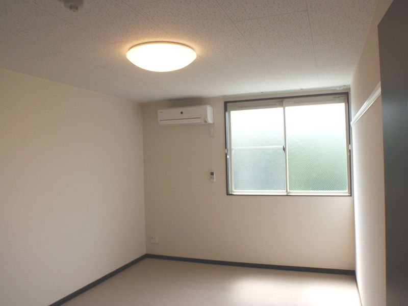 レオネクストトランクィル 居間