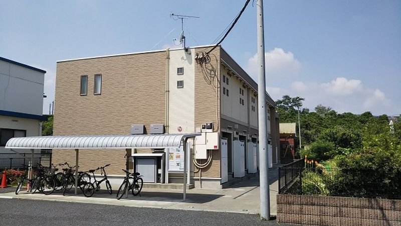 レオネクストアルホップ エントランス