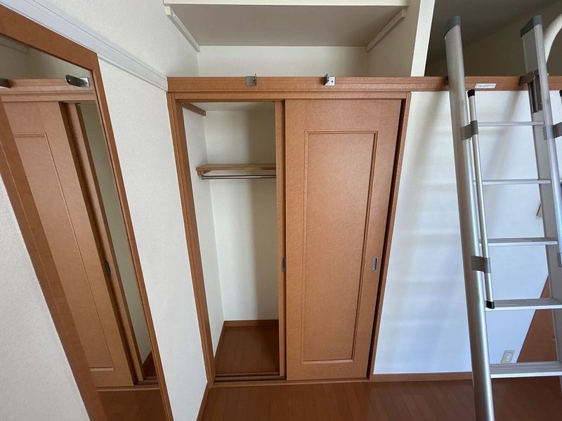 レオパレスサンパーク　３０番 収納
