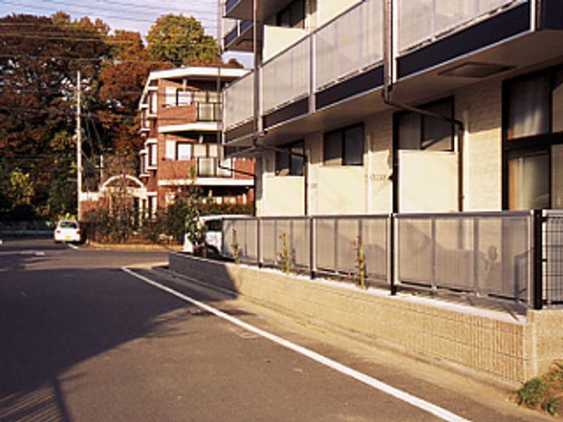 leopalace Autumn III Balcony