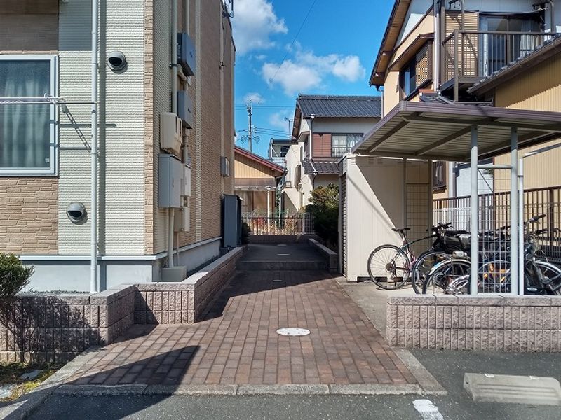 レオネクストフルールウチバリ 共用部分