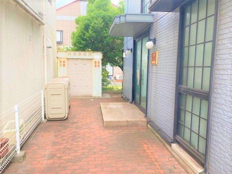 レオパレスヴィラ エントランス