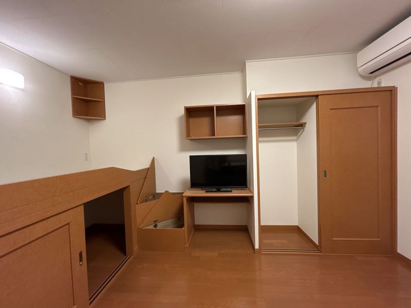 レオパレスサーンクタカダ 収納