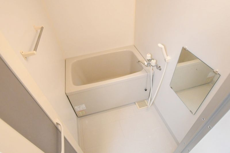 レオパレスＦｌａｔ新栄 風呂