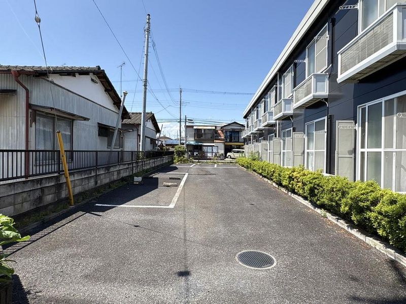 レオパレスウィル８８ 駐車場