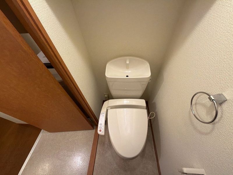 レオパレス瀬戸内 トイレ