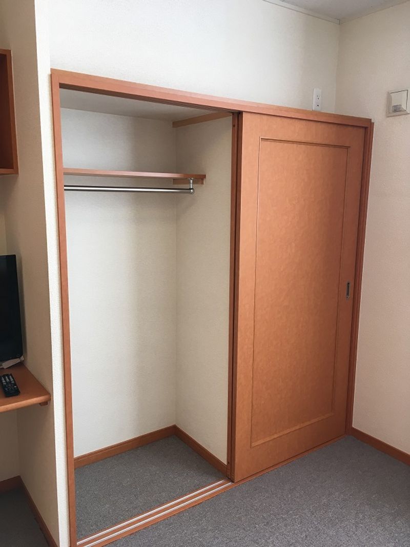 レオパレスフェルド　Ｙ 収納