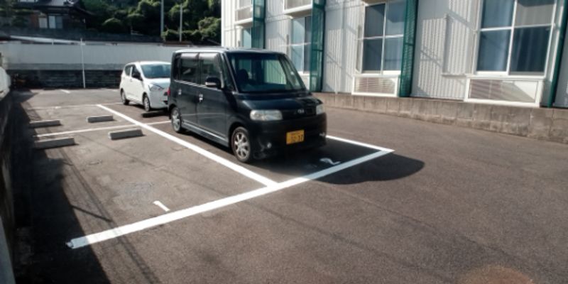 レオパレスサン今町 駐車場