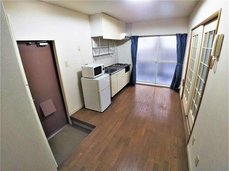 レオパレス草加西町 居間