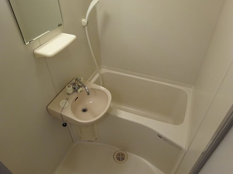 leopalace 97 Bồn rửa mặt