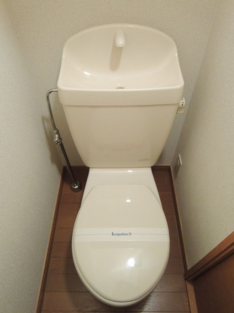 レオパレスパサニア トイレ