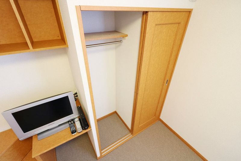レオパレスクレール 収納