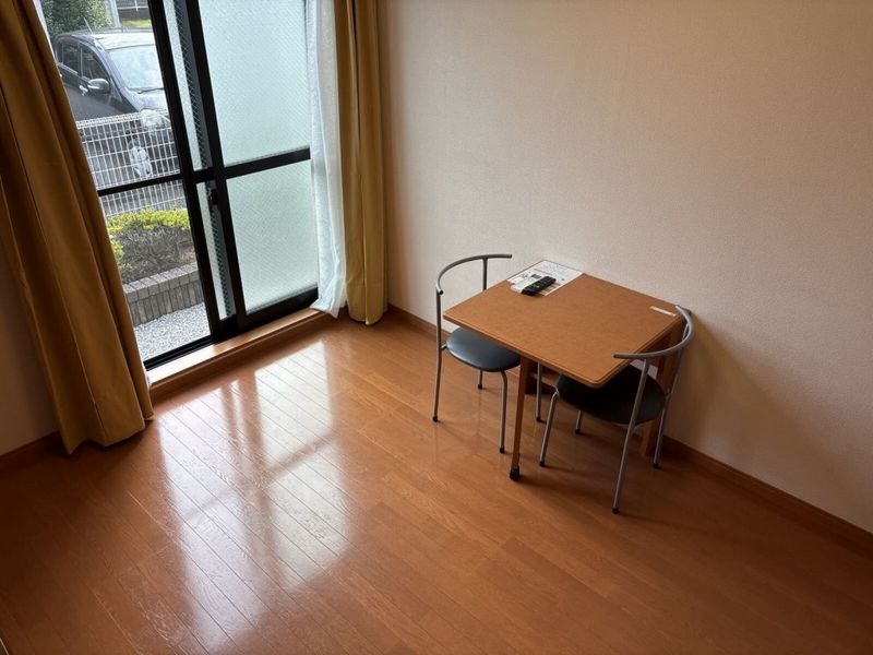 レオパレスＭ＆Ａフォースイ 居間